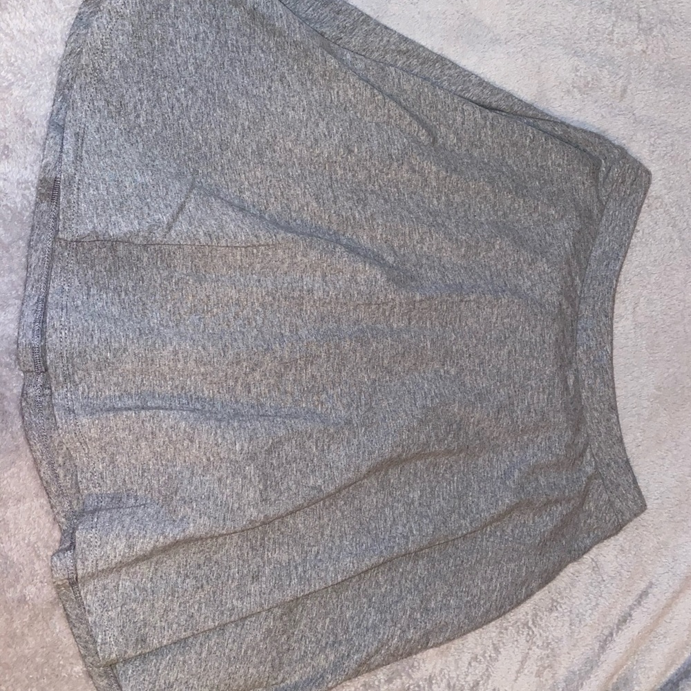 gray skirt